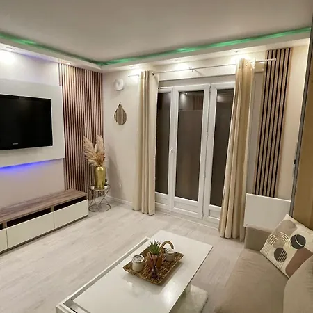 Neuf Cosy, Cinema Room, Moderne Avec Fibre, Gare Rer C Bretigny-sur-Orge